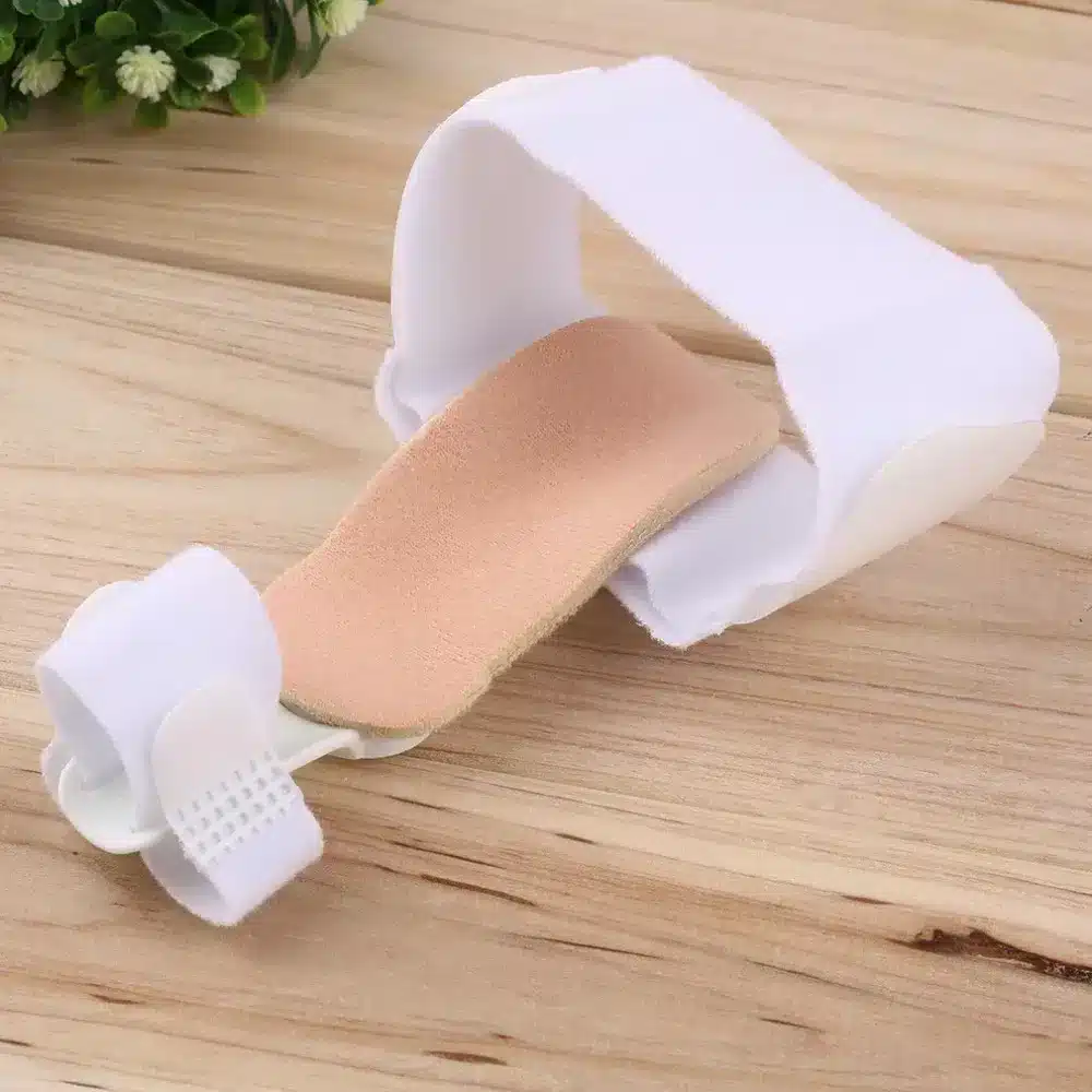 Toe-Straightener-Big-Toe-Straightener-Bunion-Hallux-Valgus-Corrector-Splint-Foot-Pain-Relief-Protection-Correction-for.jpg_ (1)